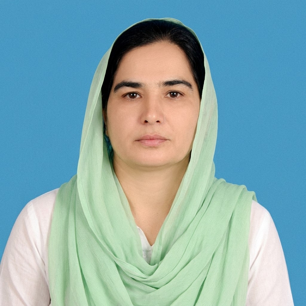 Ms. Amna Saeed